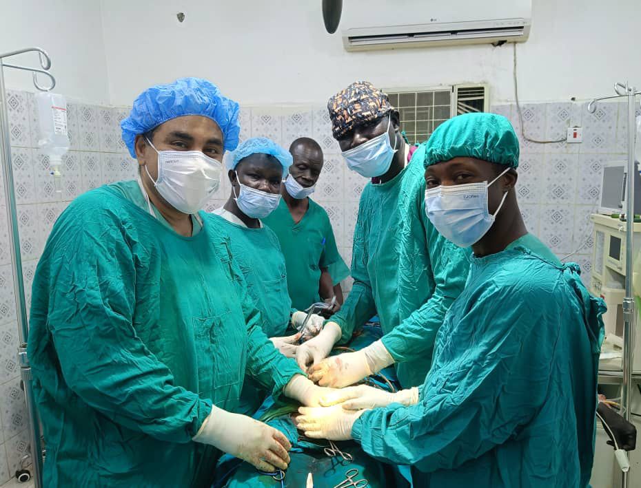 Surgical Team Saves a Patient Life at Al-Maouna Hospital